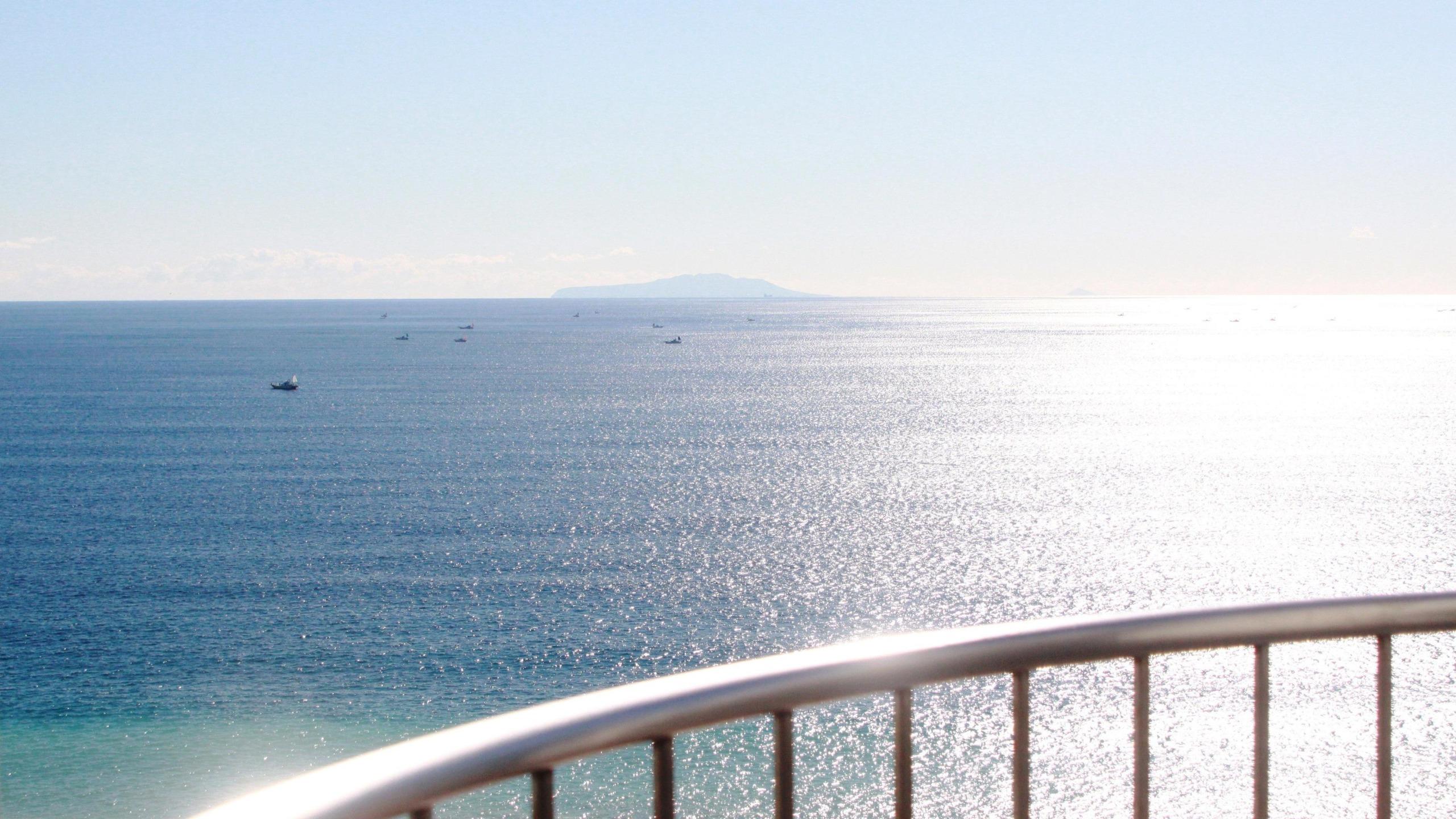 大磯プリンスホテル客室から眺める海の景色
