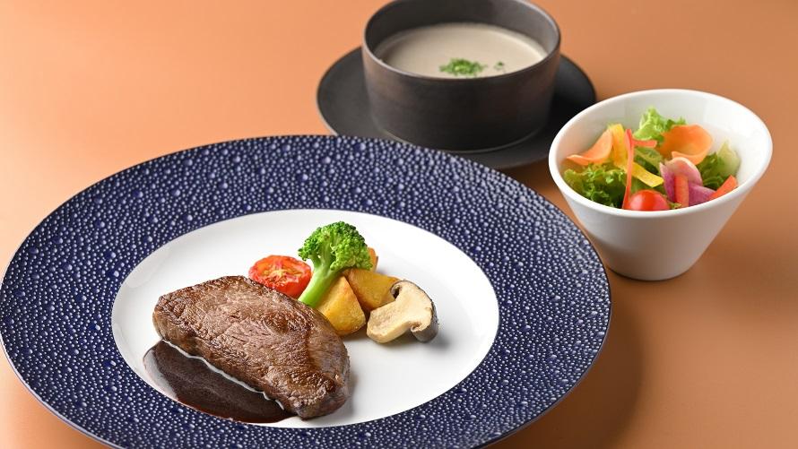 【ディナー】牛肉の煮込みセット｜メインダイニング　いと桜