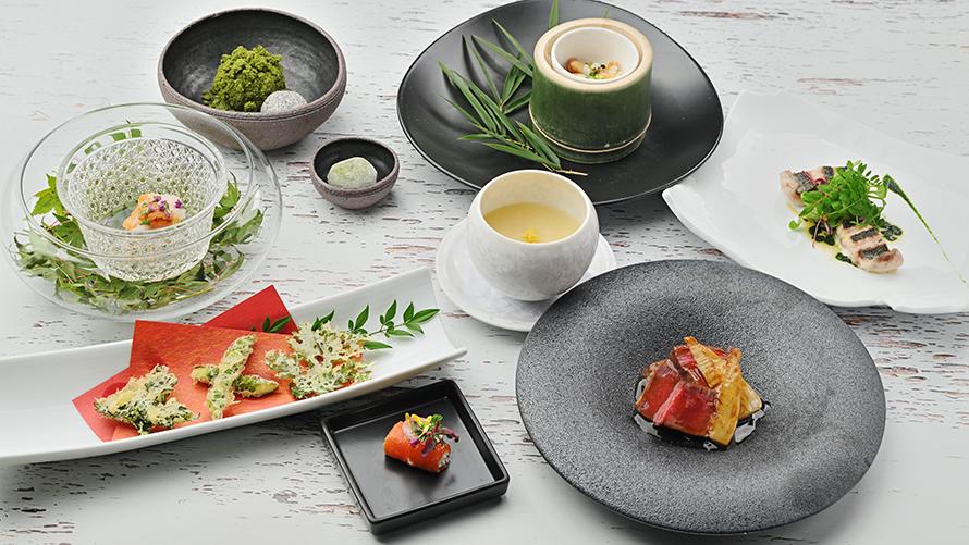 2026年5～6月のメニュー。新じゃがいも、アスパラガス、山菜、天火で焼いたイサキや、お食事のタコなど、初夏の食材をふんだんに使った全9品のコース料理です。