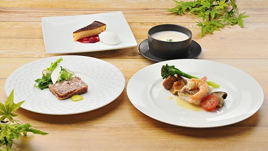 季節の食事を堪能
