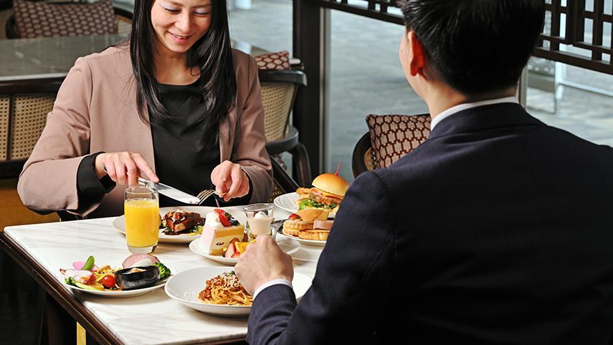 選ぶ楽しさ、仕立てる楽しさ。夜を彩るカリナリーガーデン。