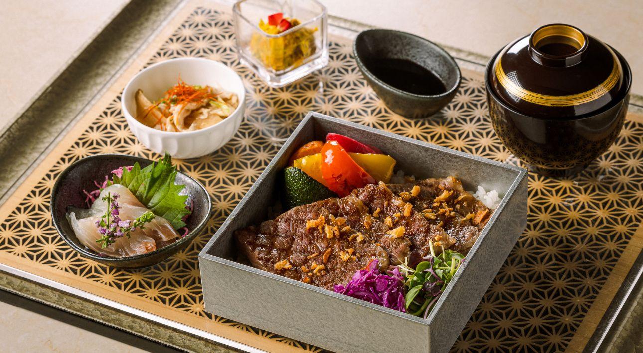 和牛ステーキ重御膳