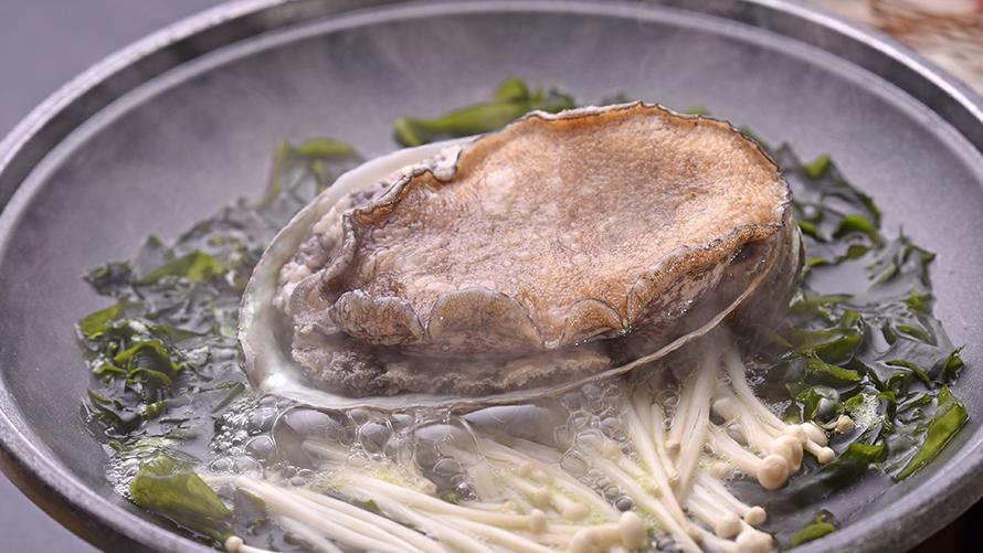 活蝦夷鮑酒蒸し
