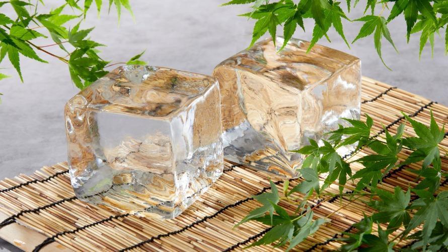 奥秩父源泉純氷を使用した氷 イメージ