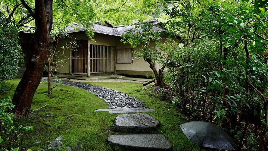 静寂で情緒あふれる和のおもてなしを感じられる茶寮