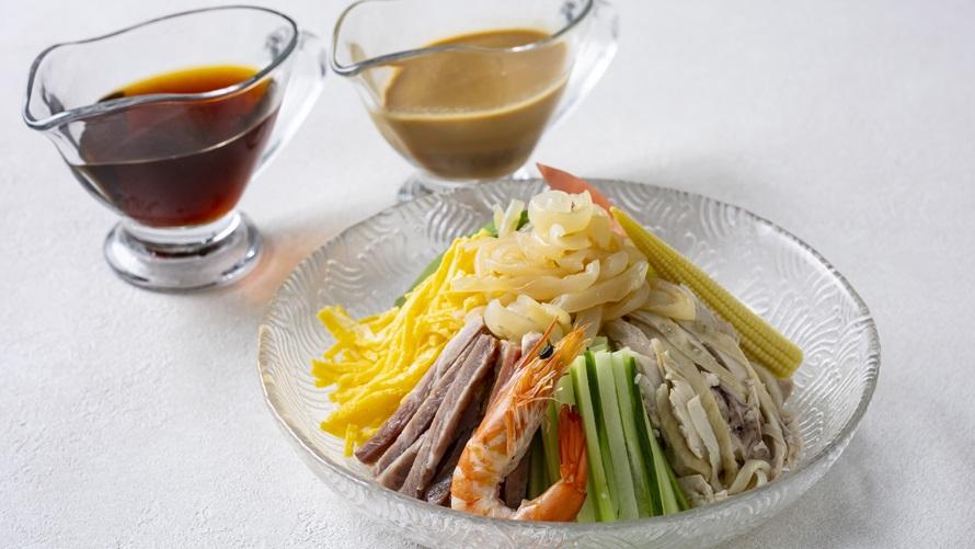 五目冷麺 醤油ダレまたは 胡麻ダレ