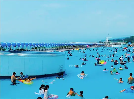 流れるプール